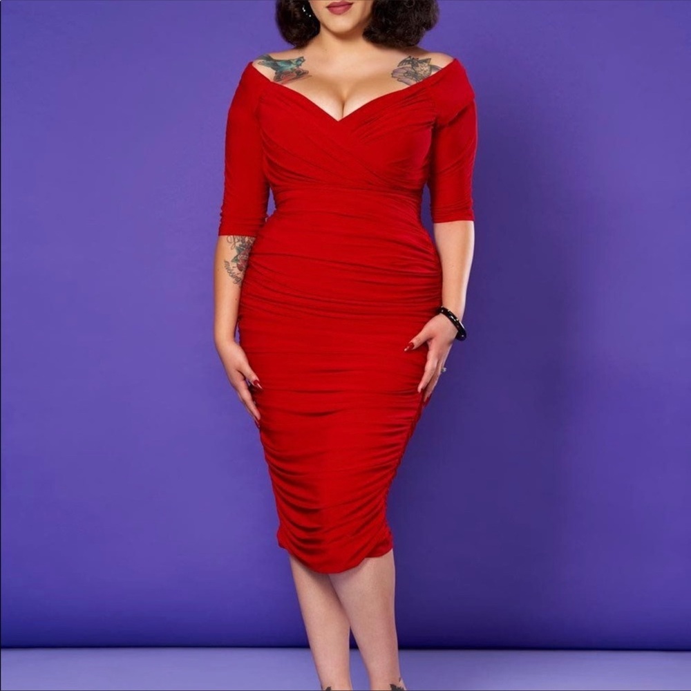 Pinup Girl Clothing Pin up Couture Laura Byrnes PUG Monica Wiggle Dress Red 3X
